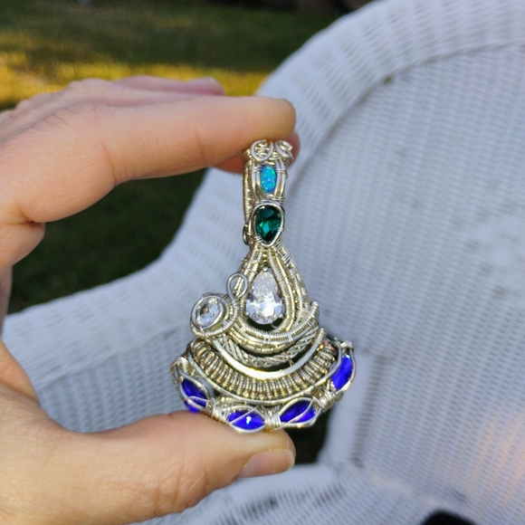 Wire wrapped Cubic Zirconia - Picture 1 of 11